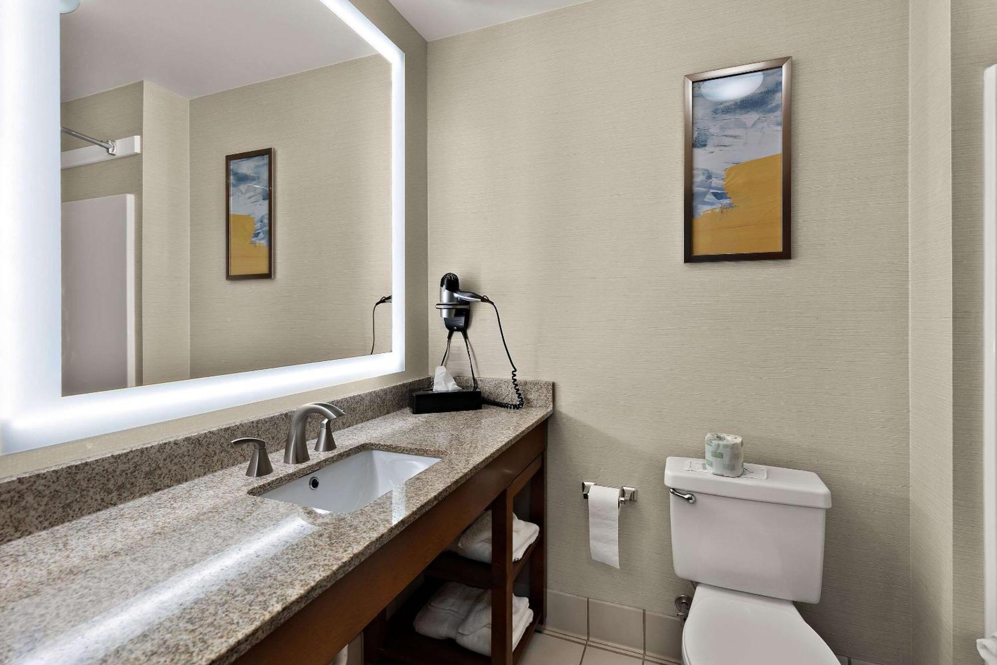 Comfort Inn & Suites Fremont Dış mekan fotoğraf