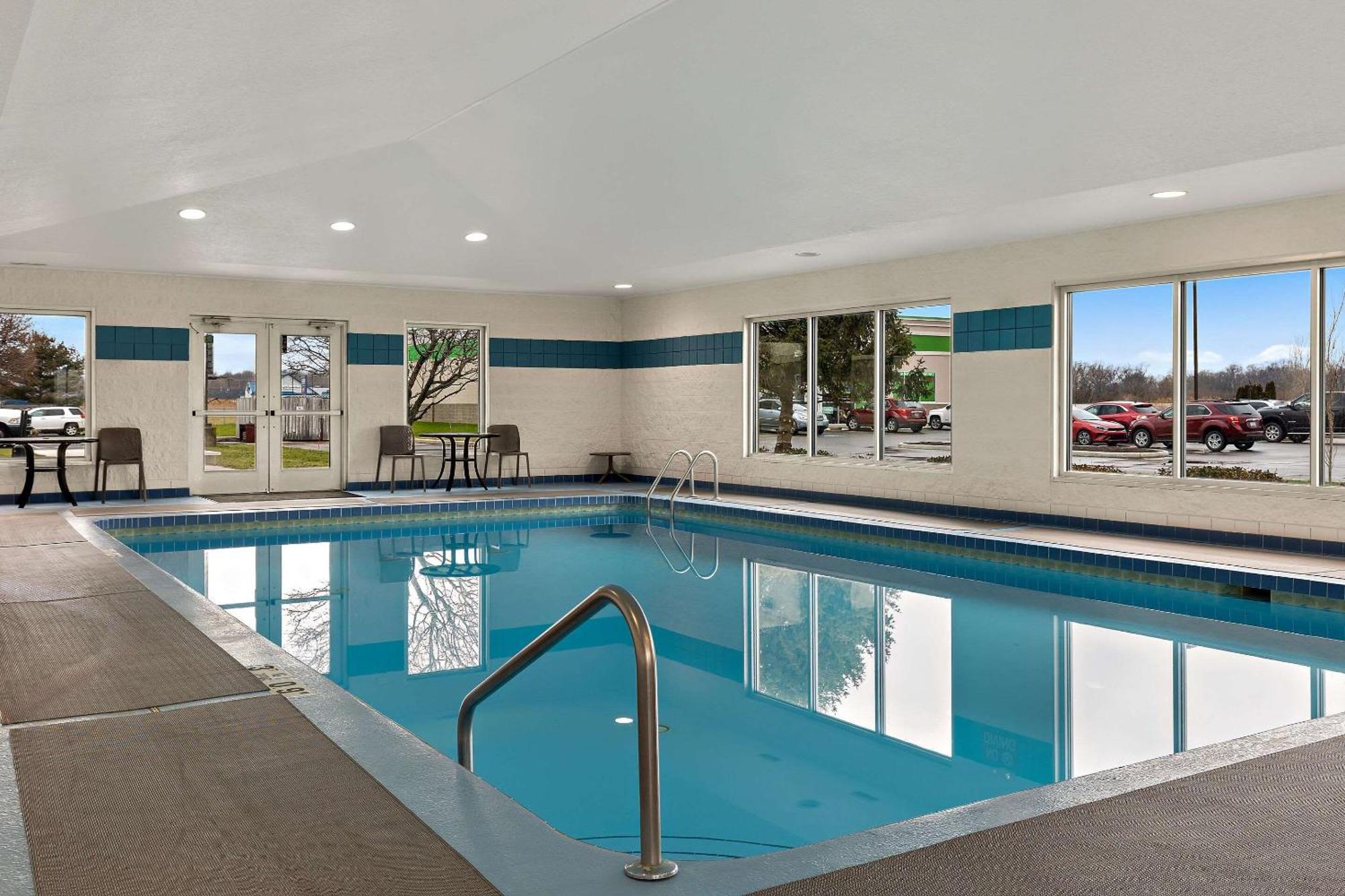Comfort Inn & Suites Fremont Dış mekan fotoğraf